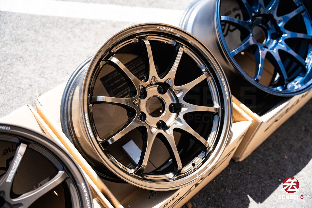 Volk CE28N-Plus / 17x10 +44 / 5x114.3 / Shining Bronze Metal (SZ)