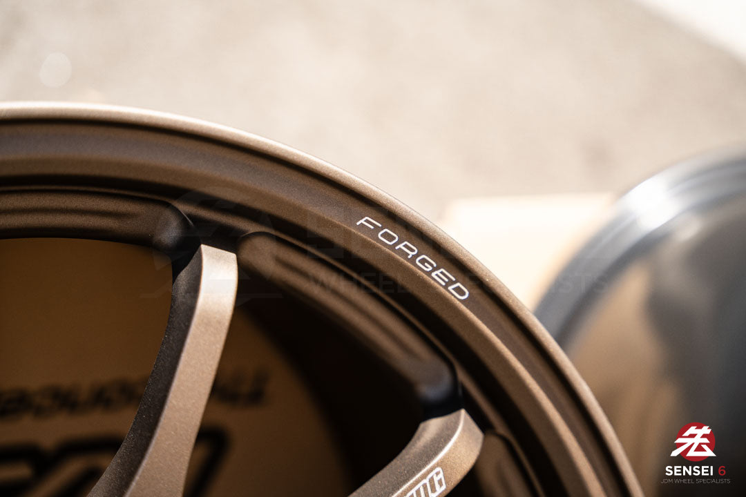 Volk CE28N-Plus / 17x10 +44 / 5x114,3 / Bronce Blast (BB)