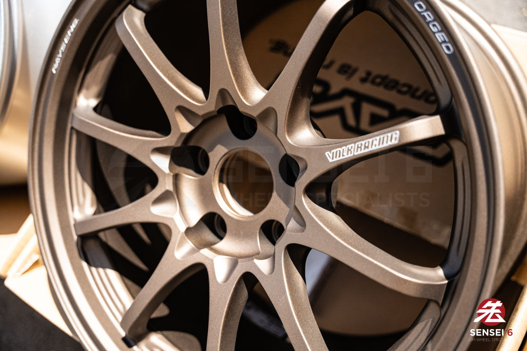 Volk CE28N-Plus / 17x10 +44 / 5x114,3 / Bronce Blast (BB)