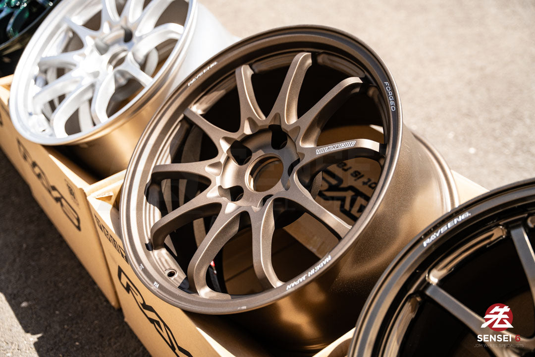 Volk CE28N-Plus / 17x10 +44 / 5x114,3 / Bronce Blast (BB)
