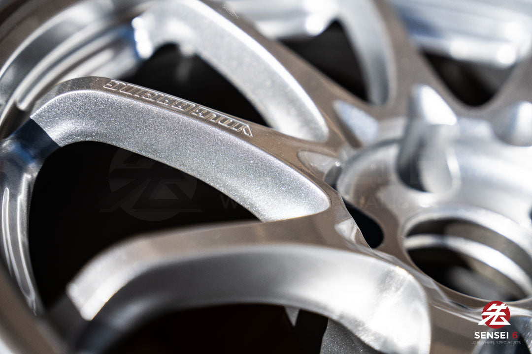 Volk CE28N-Plus / 17x10 +44 / 5x114.3 / ダイヤモンドシルバー (DS)