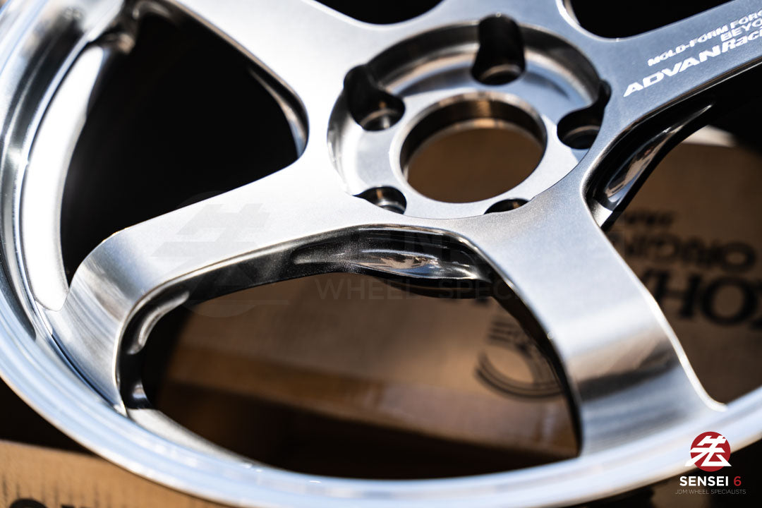 Advan GT Beyond / 18x9.5 +45 / 5x114.3 / Machining & Racing Hyper Black (MHB)
