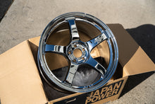 Load image into Gallery viewer, Gram Lights 57CR / 18x9.5 +38 / 5x114.3 / Chrome