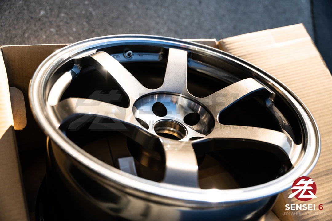 Volk TE37 サガ SL / 18x10.5 +15 / 5x114.3 / プレスドグラファイト