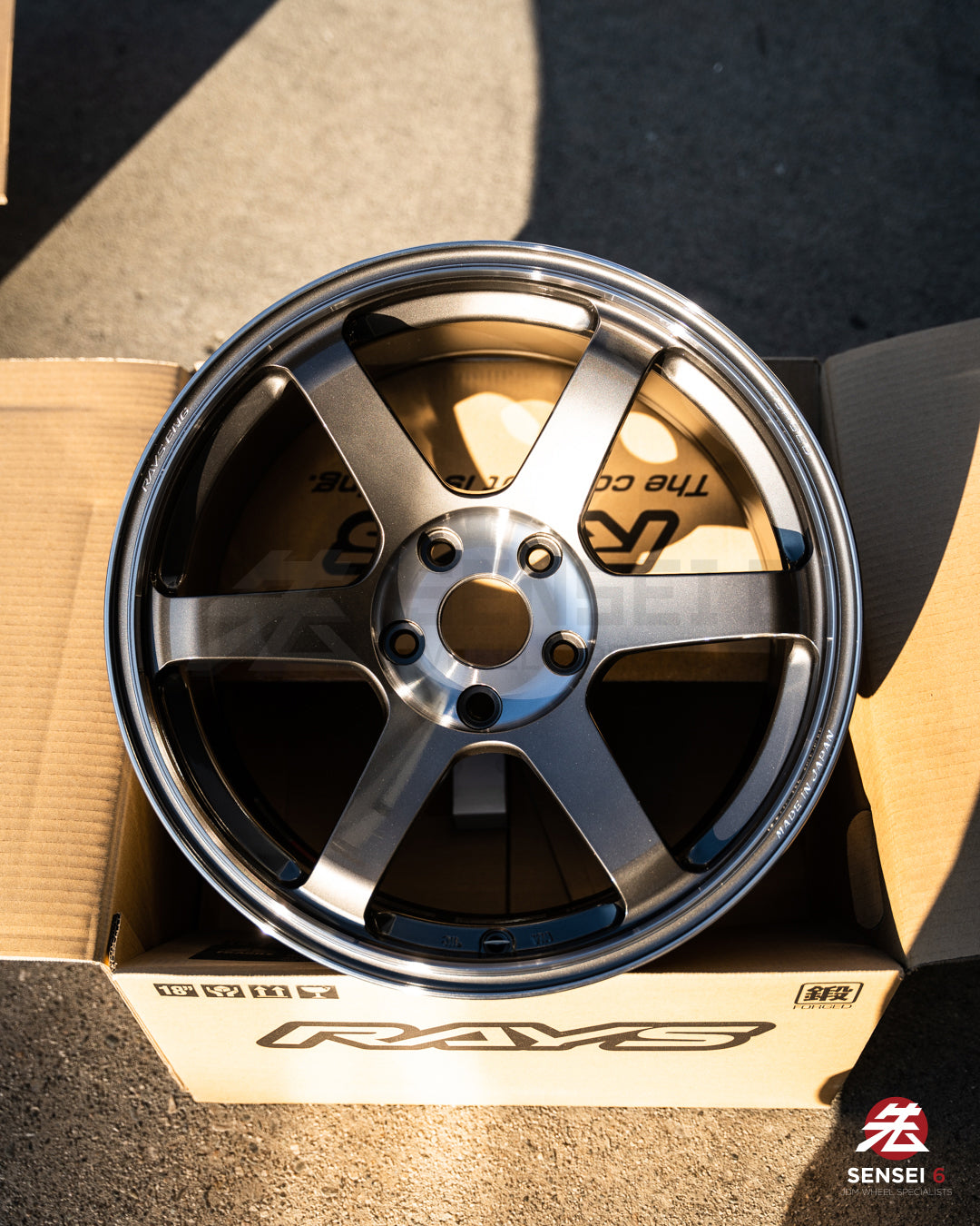 Volk TE37 Saga SL / 18x9.5 +20 / 5x120 / Grafito prensado
