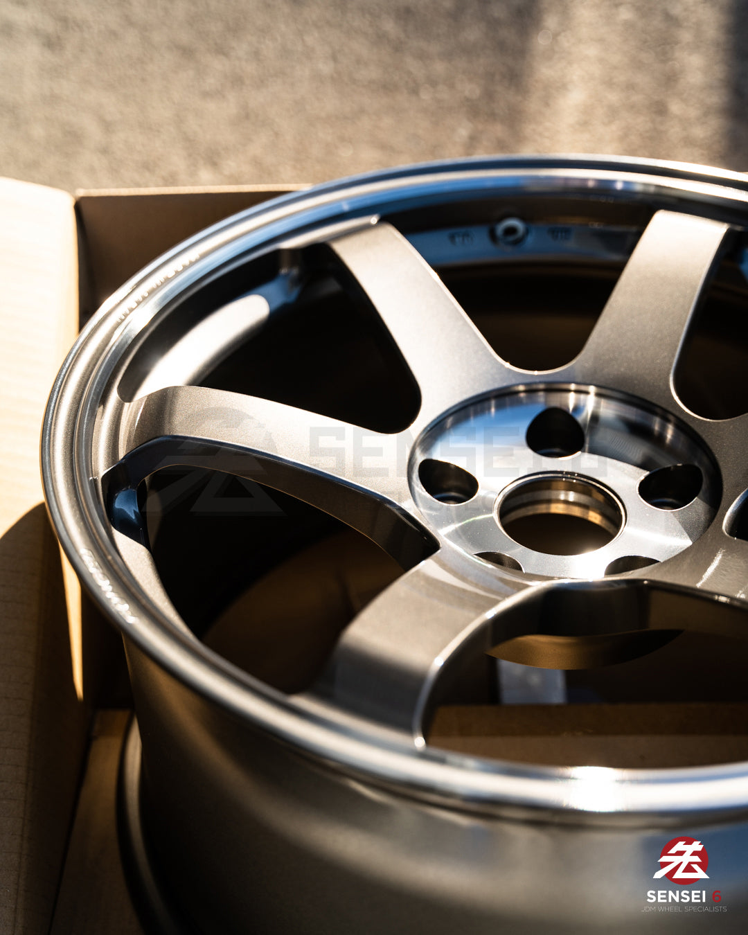 Volk TE37 Saga SL / 18x9.5 +20 / 5x120 / Grafito prensado