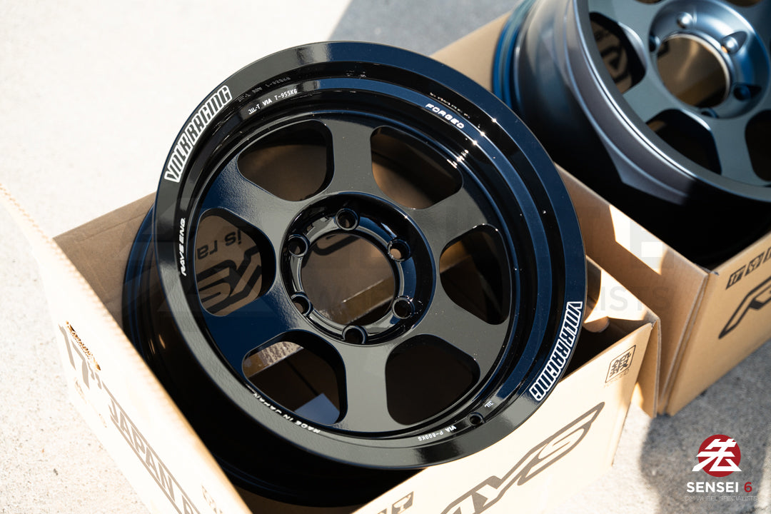 Volk TE37XT M-Spec / 17x8.5 -10 / 6x139.7 / Glossy Black (BK)