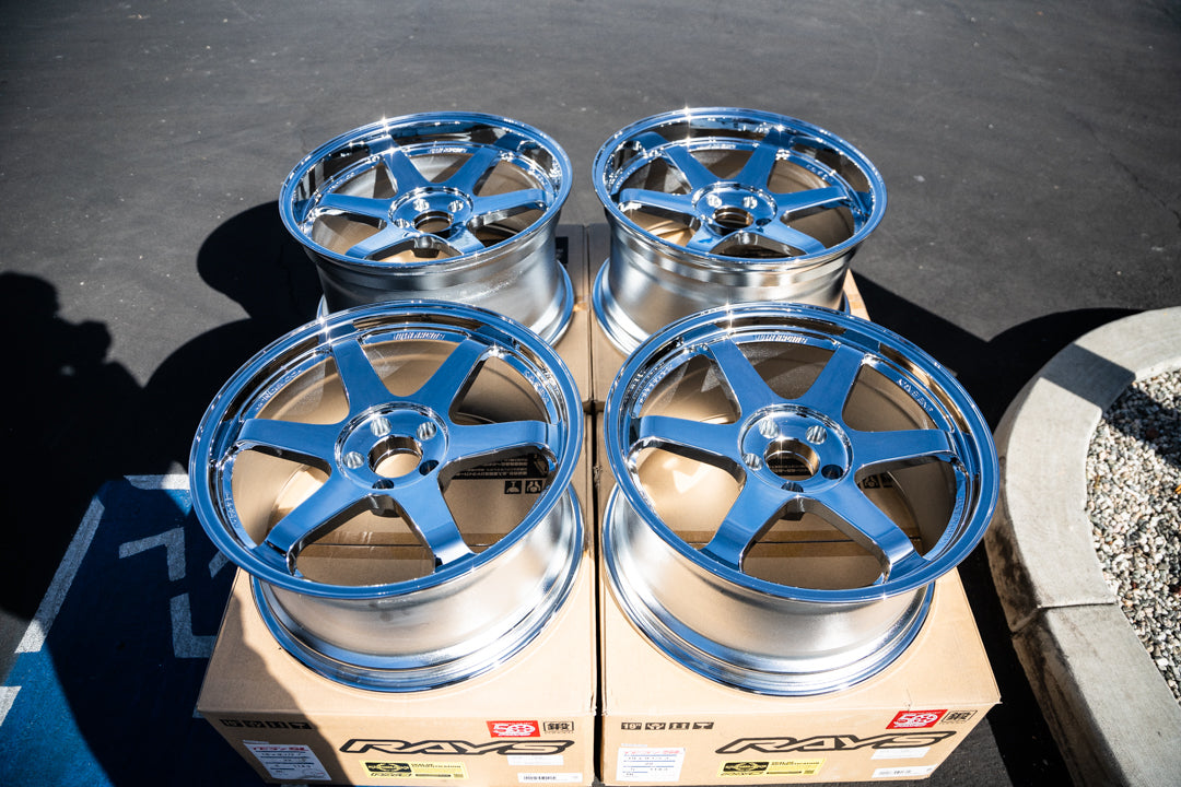 Volk TE37SL / 19x9.5 +22, 19x10.5 +35 / 5x112 / Chrome
