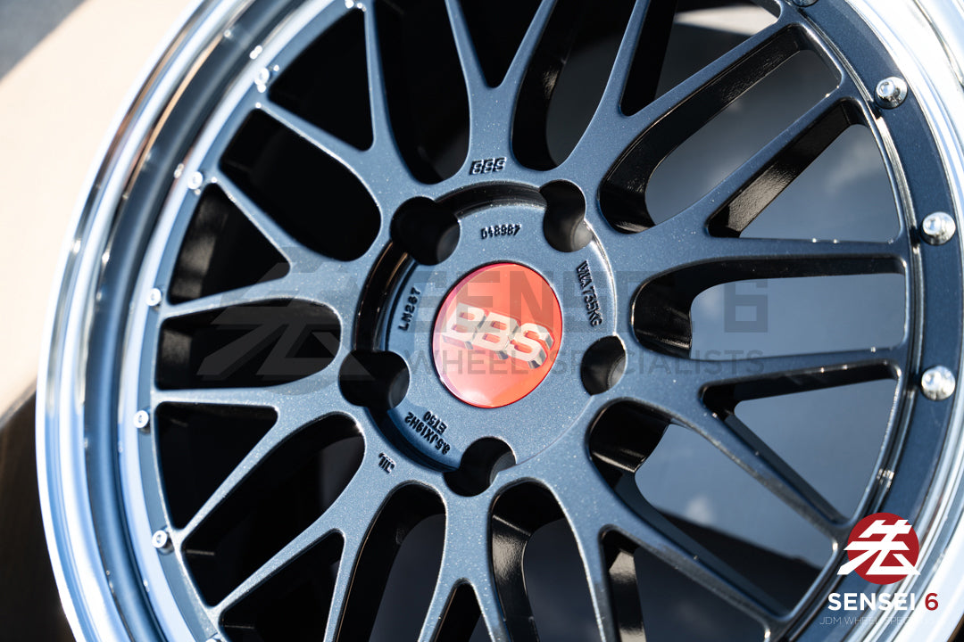 BBS LM / 19x8.5 +50, 19x12 +44 / 5x130 / Negro Azul