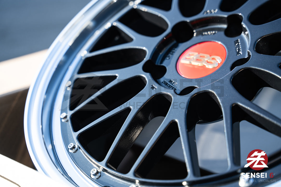 BBS LM / 19x8.5 +50, 19x12 +44 / 5x130 / Negro Azul