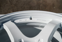 Load image into Gallery viewer, AME Tracer GTV / 18x10.5 +15 / 5x114.3 / Racing White