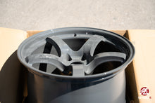 Load image into Gallery viewer, Gram Lights 57CR / 18x10.5 +22 / 5x114.3 / Arms Gray (AG)