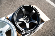 Load image into Gallery viewer, AME Tracer GTV / 17x9 +20 / 5x114.3 / Gun Black