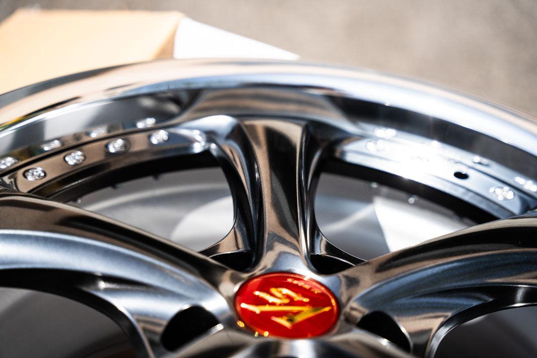 Work VSKF♯ / 18x9.5 +27 / 5x114.3 / Brilliant Silver Black (BSB)