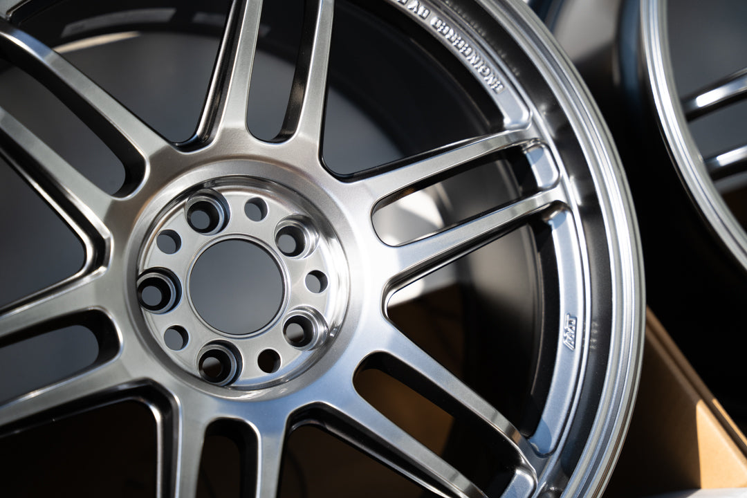 AME Tracer TM02 / 18x9.5 +38 / 5x100 / Hyper Silver