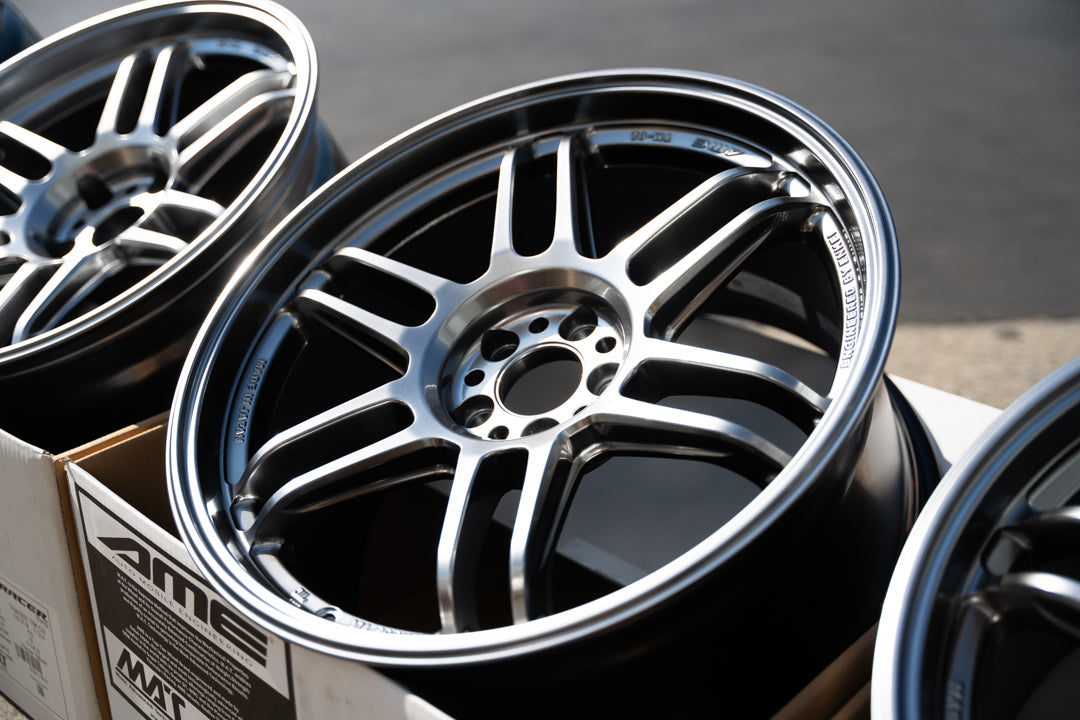 AME Tracer TM02 / 18x9.5 +38 / 5x100 / Hyper Silver