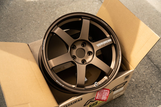 ボルク TE37 サーガ S-Plus / 18x9.5 +38 / 5x114.3 / OG ブロンズ