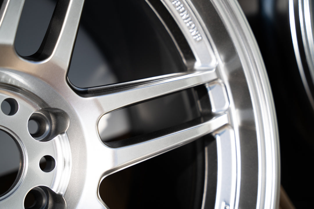 AME Tracer TM02 / 18x9.5 +15 / 5x114.3 / Hiperplata