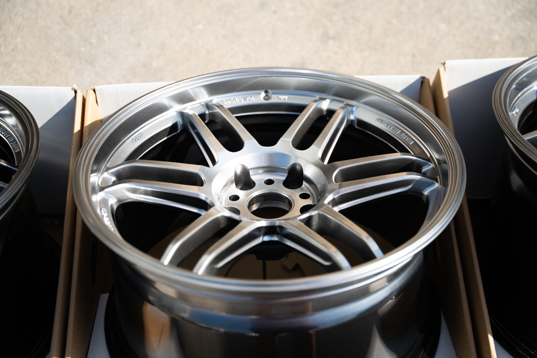 AME Tracer TM02 / 18x9.5 +15 / 5x114.3 / Hiperplata