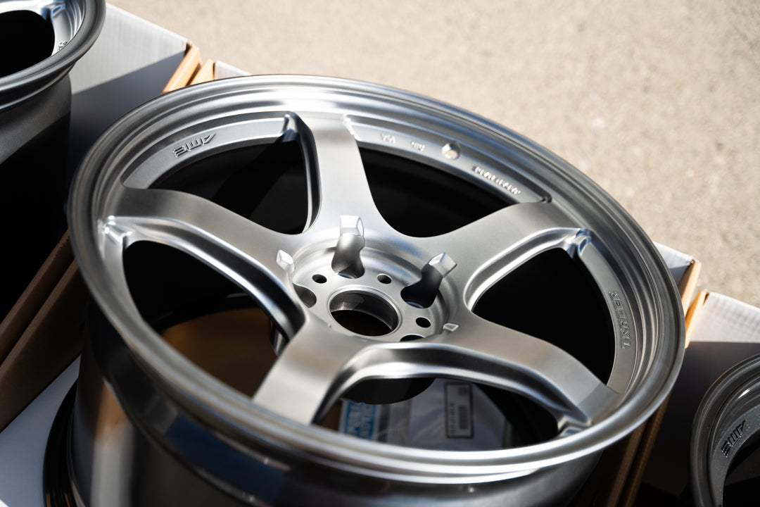 AME Tracer GTV / 18x10.5 +25 / 5x114.3 / Matte Hyper Silver
