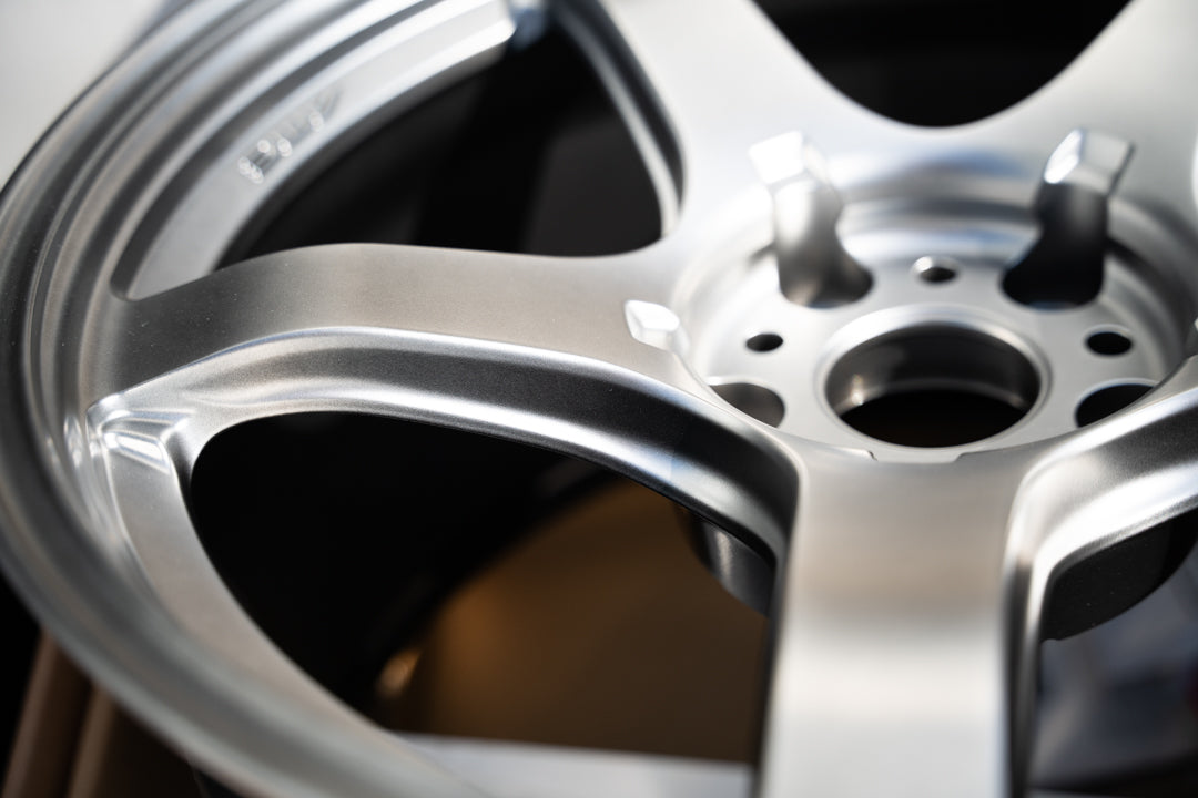 AME Tracer GTV / 18x10.5 +25 / 5x114.3 / Matte Hyper Silver