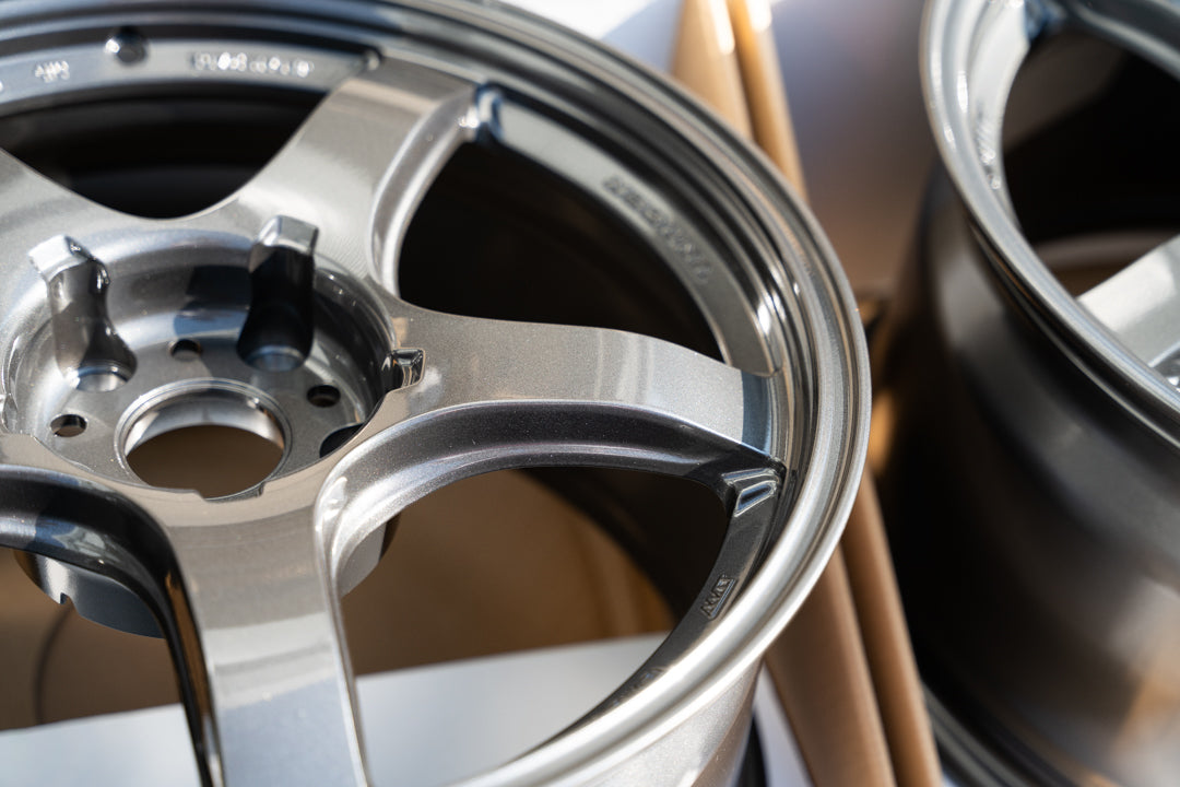 AME Tracer GTV / 18x9.5 +38 / 5x120 / Gun Black