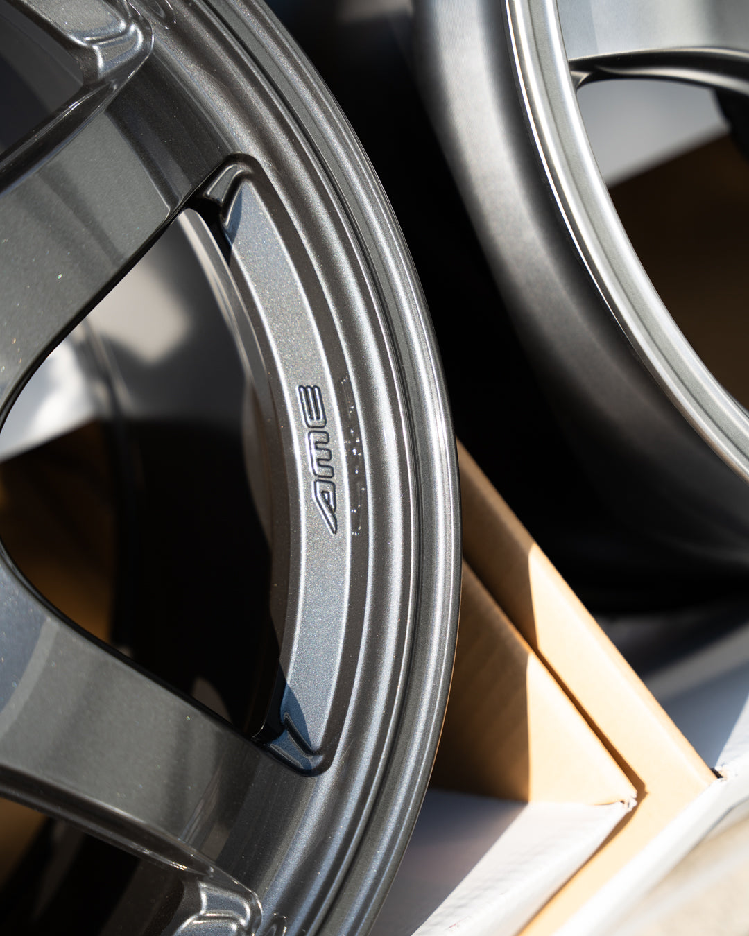 AME Tracer GTV / 18x9.5 +38 / 5x120 / Gun Black