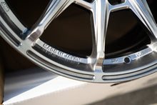 Load image into Gallery viewer, AME Galerna Refino / 18x9.5 +22 / 5x114.3 / Hyper Silver