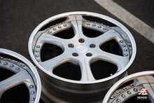 Load image into Gallery viewer, 19" Leon Hardiritt Herzog (Used Wheels Built to Order)