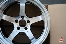 Cargar imagen en el visor de la galería, Advan GT Beyond / 18x9.5 +45 / 5x114.3 / Mecanizado y Competición Hyper Black (MHB)