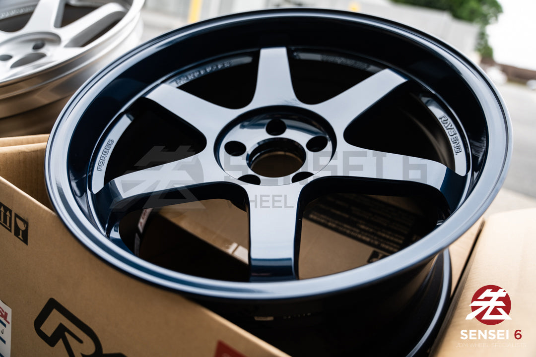 Volk TE37SL / 19x9.5 +22、19x10.5 +22 / 5x114.3 / マグブルー