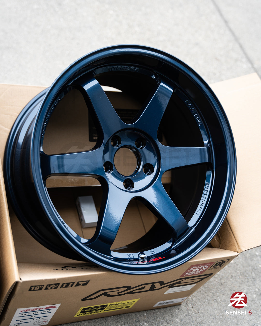 Volk TE37SL / 19x9.5 +22、19x10.5 +22 / 5x114.3 / マグブルー