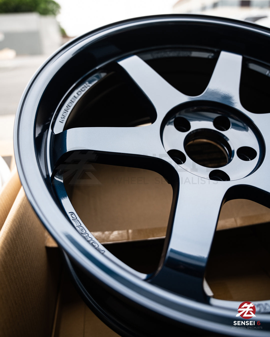 Volk TE37SL / 19x9.5 +22、19x10.5 +22 / 5x114.3 / マグブルー
