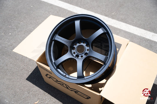 グラムライツ 57DR 海外限定 / 18x9.5 +38 / 5x114.3 / アドミラルブルー