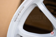 Load image into Gallery viewer, Volk CE28N-Plus / 17x10 +44 / 5x114.3 / Dash White (DW)