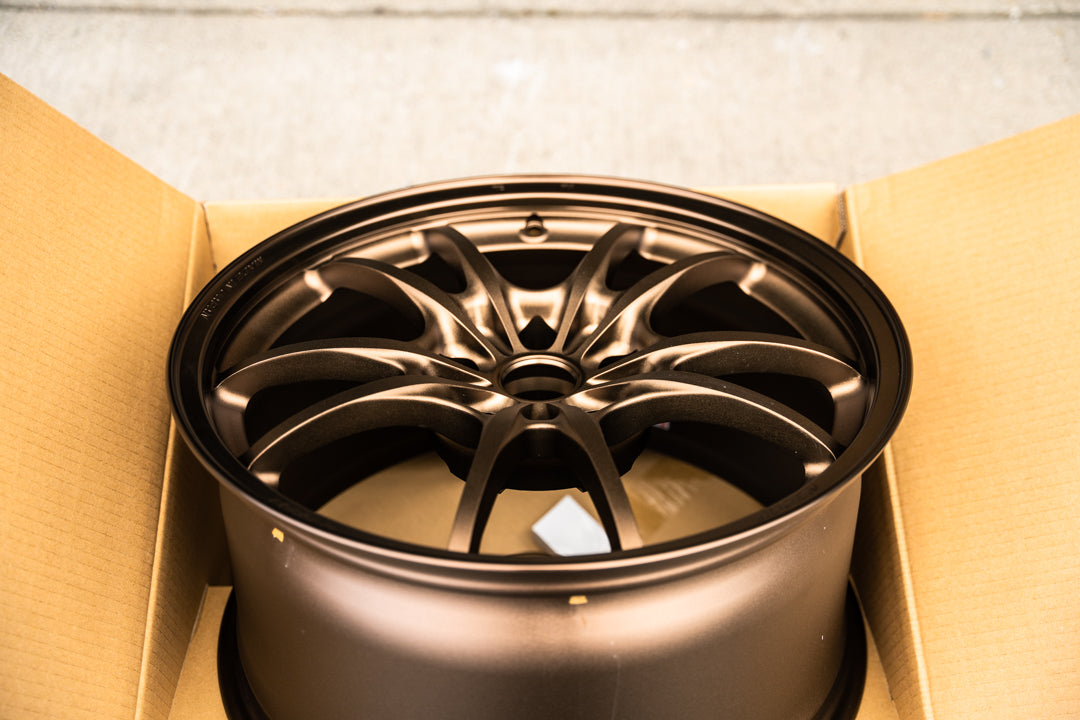 無限 MF10 / 18x9.5 +45 / 5x120 / ブロンズ