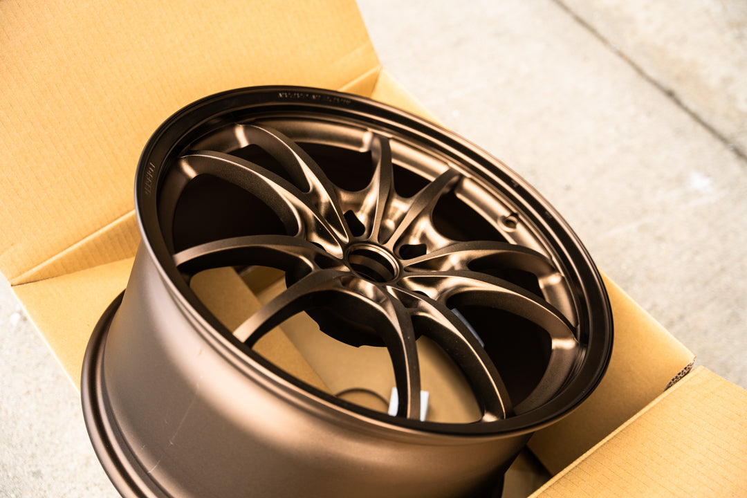 無限 MF10 / 18x9.5 +45 / 5x120 / ブロンズ