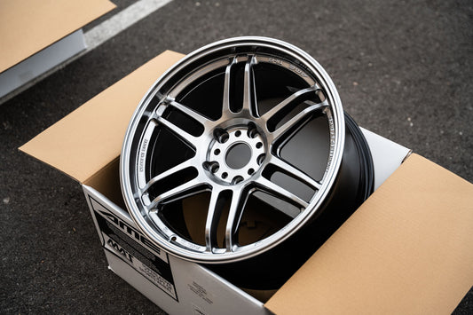 AME Tracer TM02 / 18x9.5 +37 / 5x120 / Hyper Silver (HS)