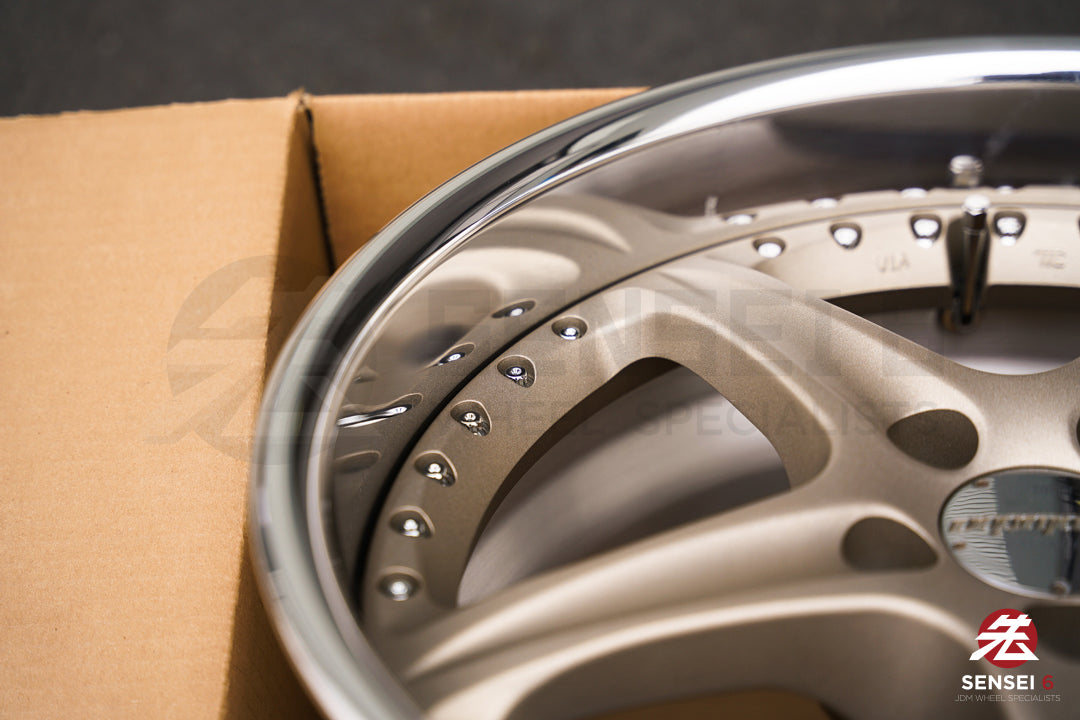 Llantas SSR GPO Decolte Evolution de 17" (usadas) / 5x100 / 17x8,5 +22 / Blanco satinado dorado