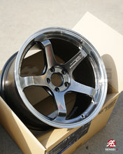 Load image into Gallery viewer, Advan GT Beyond / 18x10.5 +32 / 5x112 / Machining & Hyper Platinum Black (MPB)