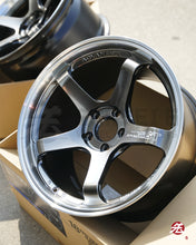 Load image into Gallery viewer, Advan GT Beyond / 18x10.5 +32 / 5x112 / Machining & Hyper Platinum Black (MPB)