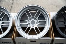 Cargar imagen en el visor de la galería, Enkei RPF1RS / 18x10.5 +10 / 5x114.3 / F1 Plata