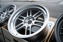 Cargar imagen en el visor de la galería, Enkei RPF1RS / 18x10.5 +10 / 5x114.3 / F1 Plata