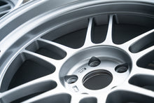 Cargar imagen en el visor de la galería, Enkei RPF1RS / 18x10.5 +10 / 5x114.3 / F1 Plata