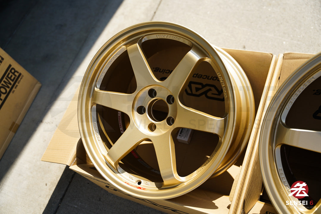 Volk TE37SL / 19x9.5 +22, 19x10.5 +35 / 5x112 / Gold (GO)