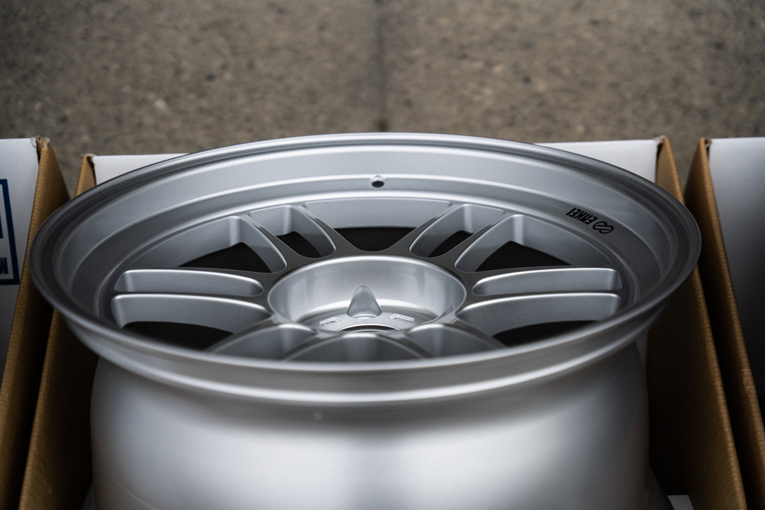 エンケイ RPF1RS / 18x9.5 +12 / 5x114.3 / F1 シルバー