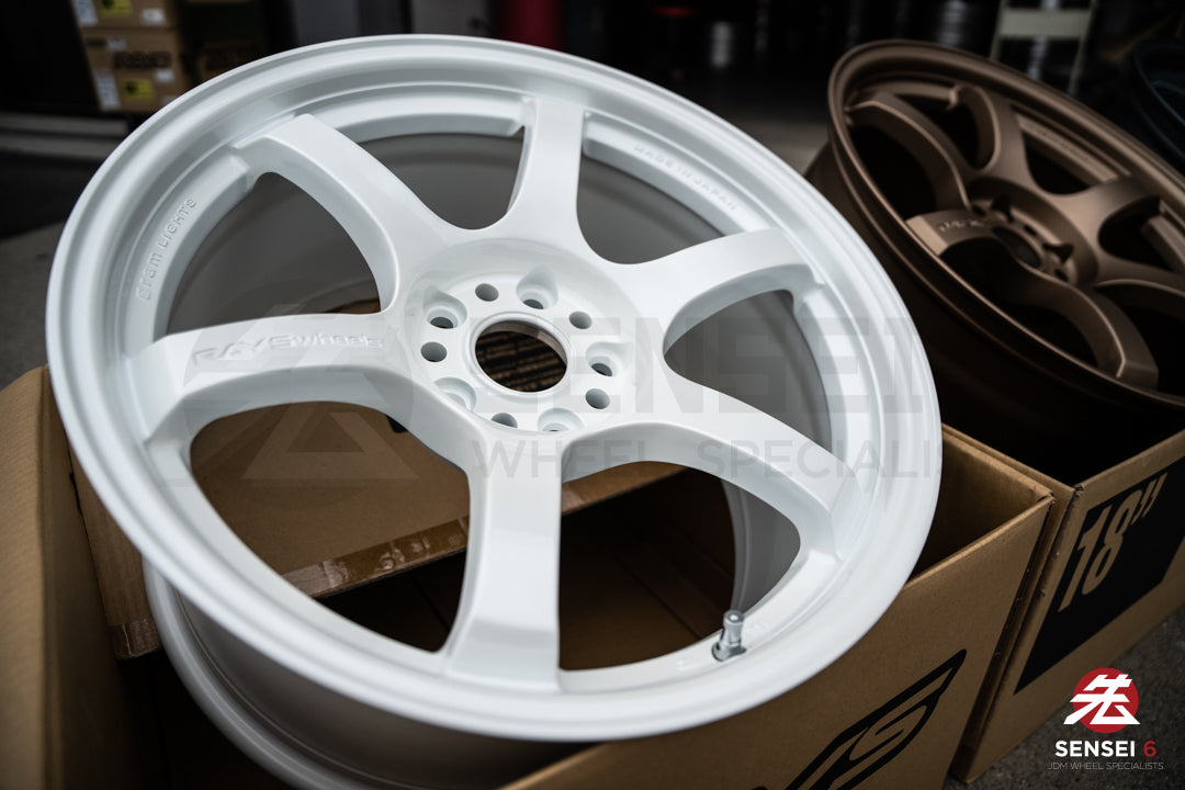 グラムライツ 57DR / 18x9.5 +22 / 5x114.3 / セラミックパールホワイト