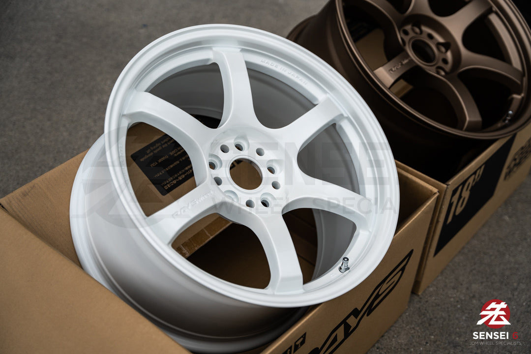 グラムライツ 57DR / 18x9.5 +22 / 5x114.3 / セラミックパールホワイト