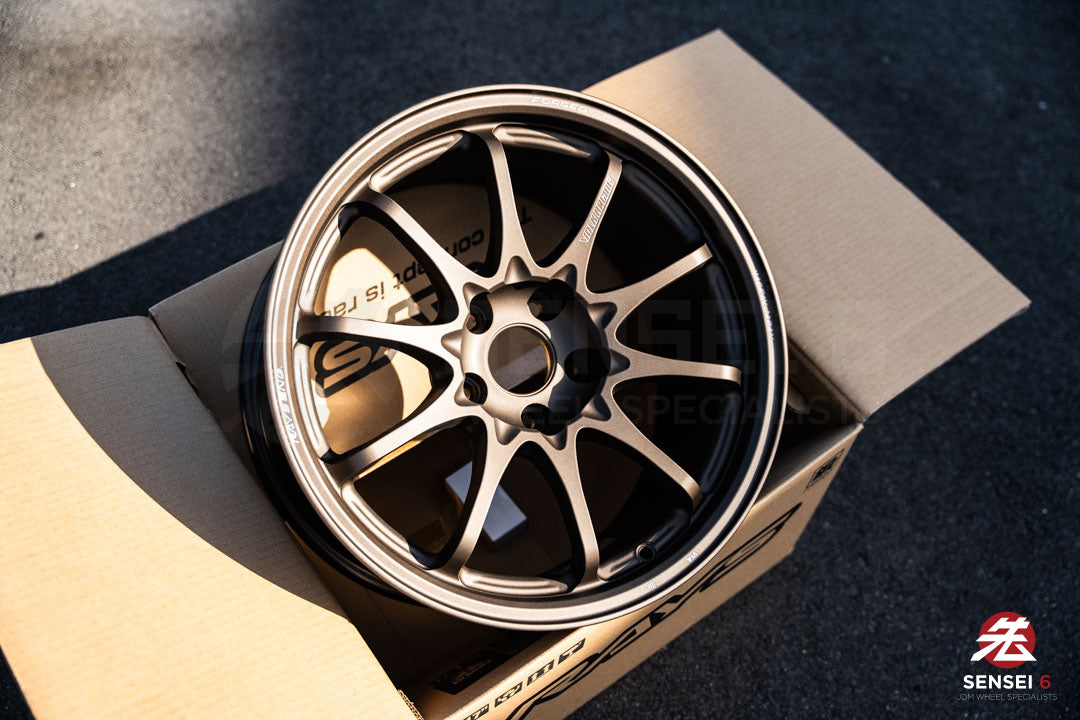 Volk CE28N-Plus / 17x9 +22 / 5x114.3 / Blast Bronze (BB)