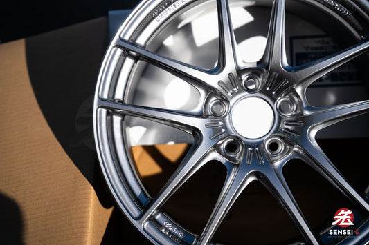 Enkei NVR5 / 18x9.5 +45 / 5x114.3 / Sonic Silver (SS)